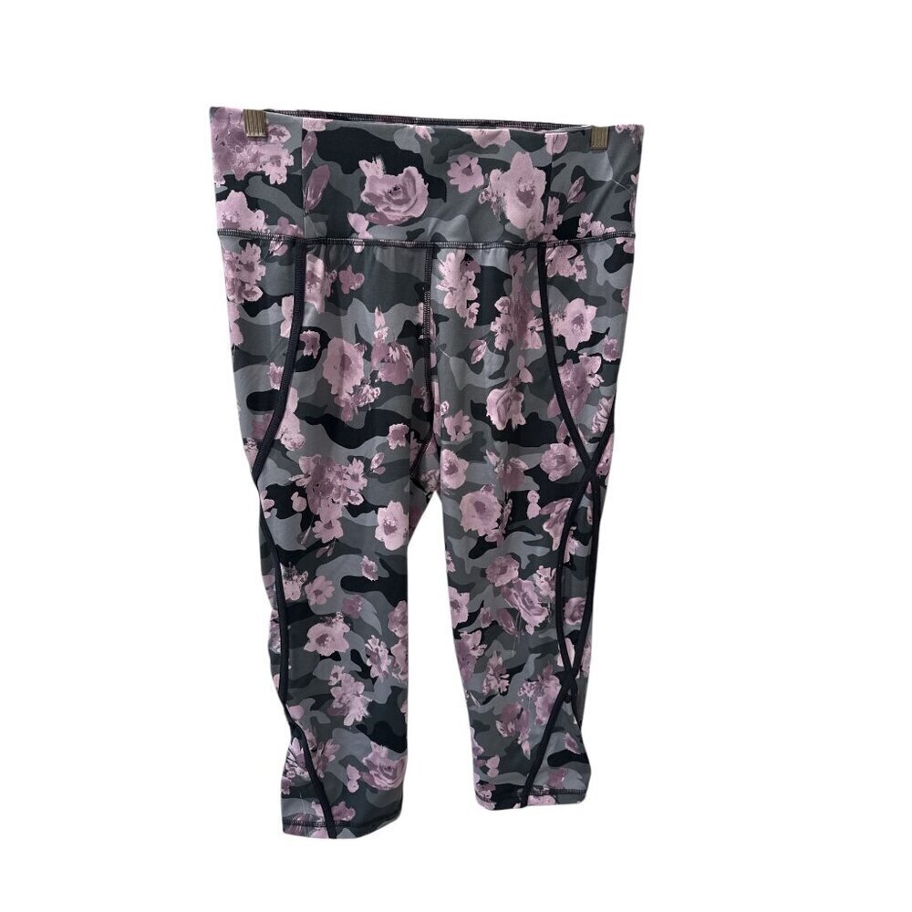 Livi Active Floral Camo Capri Leggings Lane Bryant poly/spandex  Size 14/16 EUC